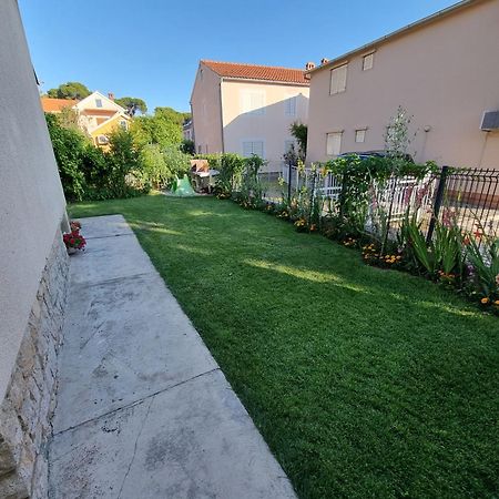 Julia Apartment Biograd Na Moru Exterior foto