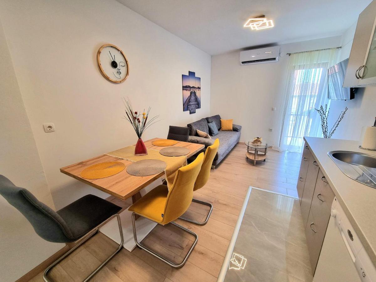 Julia Apartment Biograd Na Moru Exterior foto
