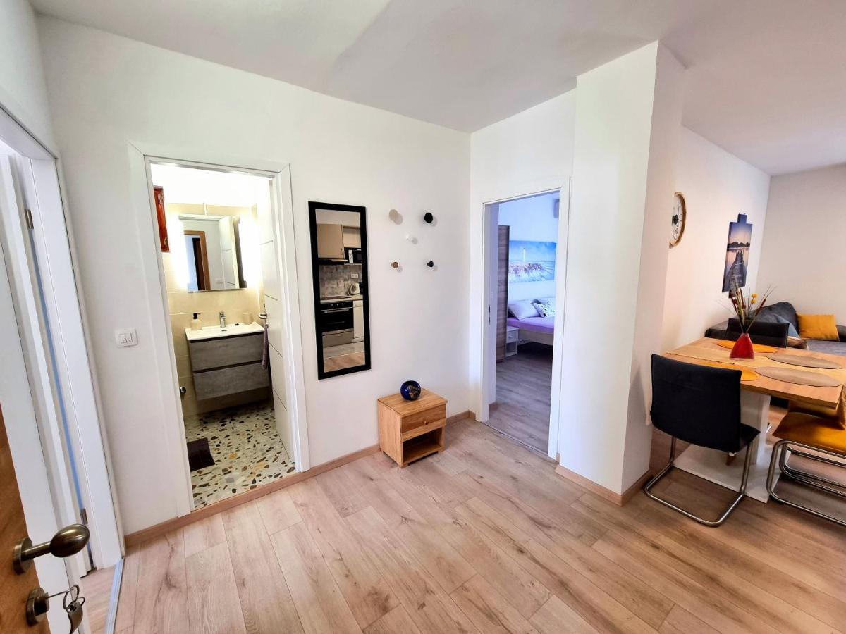 Julia Apartment Biograd Na Moru Exterior foto